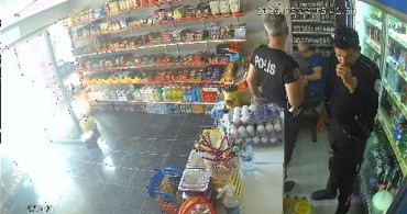 Osmaniye'de Nefes Borusuna Şeker Kaçan Bakkal, Polis Memurunun Müdahalesi ile Kurtarıldı