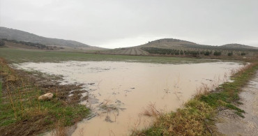 Osmaniye'de Sağanak Yağış Tarım ve Trafiği Olumsuz Etkiliyor