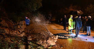 Osmaniye'de Sağanak Yağış Ulaşımı Olumsuz Etkiledi