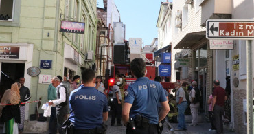 Otelde Çıkan Yangında 3 Kişi Dumandan Etkilendi!