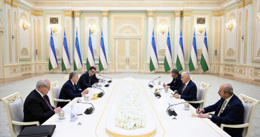 Özbekistan Cumhurbaşkanı Mirziyoyev, TDT Aksakallar Konseyi Başkanı Yıldırım'ı Ağırladı