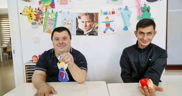 Özel Bireylerden Duygu Dolu Anneler Günü Sürprizi
