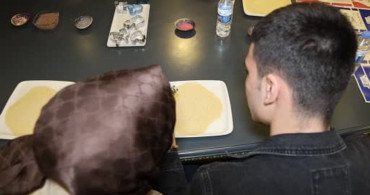 Özel Çocuklar Kahramanmaraş'ta Kurabiye Yaparak Eğlendi