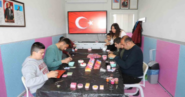 Özel İhtiyaçlı Bireylerin Üretim Süreci: Mesir Festivali için Hazırlar