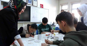 Özel Öğrenciler Çini Sanatında Yeteneklerini Keşfediyor