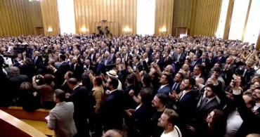 Özgür Özel CHP Grup Toplantısında Önemli Mesajlar Verdi
