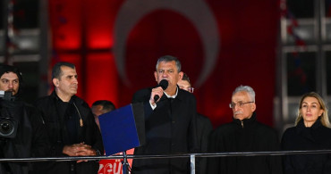 Özgür Özel, İstanbul'da Mitingle Yolsuzluğa Dikkat Çekti