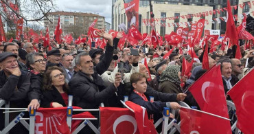Özgür Özel Kütahya'da Erken Seçim Çağrısı Yaptı