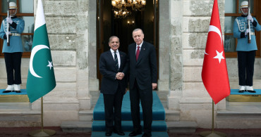 Pakistan Başbakanı Şahbaz Şerif Türkiye'ye geldi