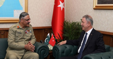 Pakistan Genelkurmay Başkanı, Savunma Bakanı Hulusi Akar İle Görüşme Sağladı