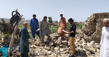 Pakistan’da meydana gelen 5,9 büyüklüğündeki deprem paniğe neden oldu