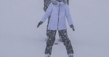 Palandöken Kayak Merkezi'nde Kayak Keyfi Devam Ediyor