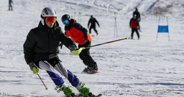 Palandöken Kayak Merkezi'nde Yoğun Hafta Sonu