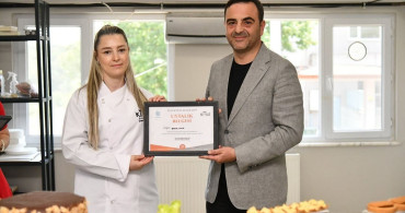 Pastacılık akademisi'nde mezuniyet coşkusu