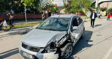 Patnos’ta kaza yapan sürücü aracını bırakarak kaçtı