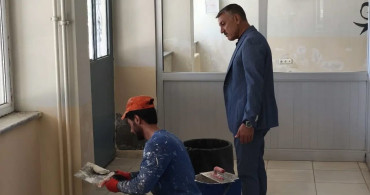 Patnos'ta yaz tatili boyunca okullarda tadilat çalışmaları başladı