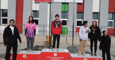 Pazarlar Spor Lisesi'nden Tarihi Başarı
