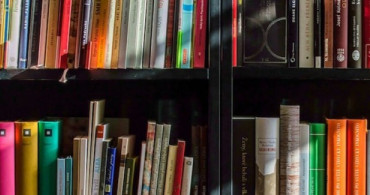 Pedofili İfadeler İçeren 'Zümrüt Apartmanı' Kitabının Yazarına Yasal İşlem Başlatıldı