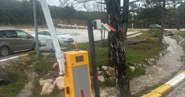 Pelitözü Gölpark'ta Kamyon Kazası