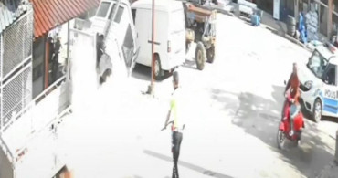 Polis Ekipleri Yanan Kamyonete Anında Müdahale Etti