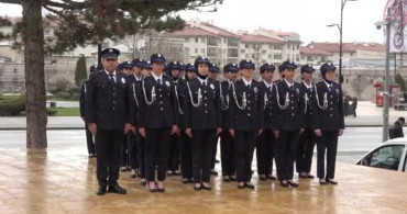 Polis Özel Harekatı'nın Helikopterli Gösterisi Sivas'ta Büyük İlgi Gördü