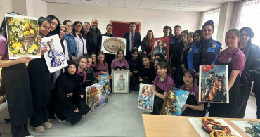 Polisten Öğrencilere Kâğıt Rölyef Kursu Desteği