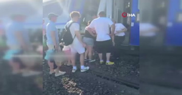 Polonya'da iki yolcu treni çarpıştı, 2 yaralı