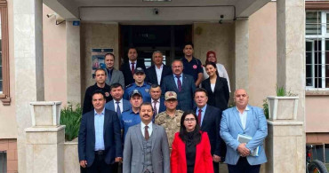 Posof ilçesine atanan kaymakam ısa bertan göreve başladı