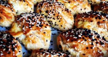 Pratik Mahlepli Poğaça Nasıl Yapılır? Mahlepli Poğaça Tarifi