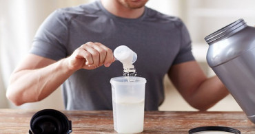 Protein Tozu Kilo Aldırıyor mu? Protein Tozu Kullanmak Hormonlara Zarar Verir mi?