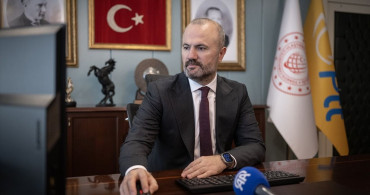 PTT Genel Müdürü Hakan Gülten, Anadolu Ajansı'nın 'Yılın Kareleri' Oylamasına Katıldı