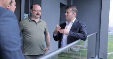 Rektör Hacımüftüoğlu Özbekistan'da İlaç Zirvesi Gerçekleştirdi