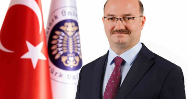 Rektör Hacımüftüoğlu’ndan 15 Temmuz Demokrasi ve Millî Birlik Günü mesajı