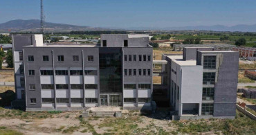 Rektör Kibar, Saruhanlı MYO inşaatını inceledi