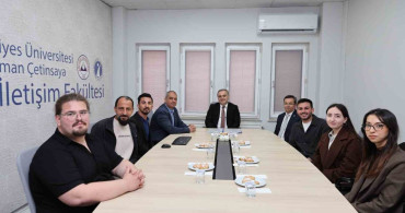 Rektör Prof. Dr. Altun, RTS Kulüp Üyeleriyle Buluştu
