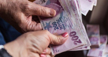 Resmi Gazete'de Yayımlandı! Memur ve Emeklilere Ek Zam Geliyor