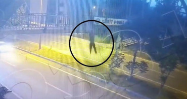 Reyhanlı'da 14 Yaşındaki Kız Çocuğu Üst Geçitten Atlarken Araç Çarptı