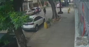 Rio de Janeiro'da Kaldırımda Yürüyen Kadın Kanalizasyona Düştü