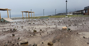 Rize ve Trabzon'da Deniz Fırtınası Etkili Oldu