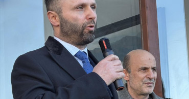 Rize'de Balkondan Düşen Akademisyenin Cenazesi Defnedildi