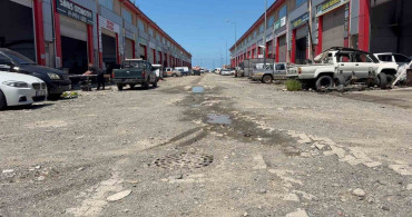 Rize'de su hattı çalışması sanayi esnafını mağdur etti