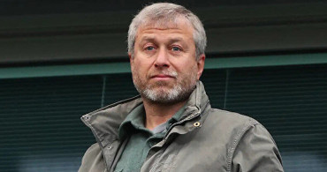 Rus İş İnsanı Roman Abramovich'in mal varlıklarının dondurulması nedeniyle Chelsea'nin satışı askıya alındı!