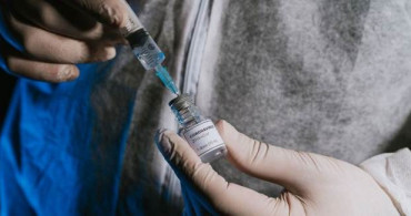 Rusya AstraZeneca Aşısının Etkinliğini Artırmak İçin Öneride Bulundu