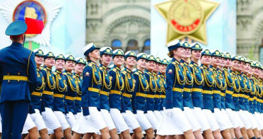 Rusya'nın Başkenti Moskova'da 9 Mayıs Zafer Günü Kutlandı 