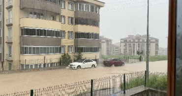 Safranbolu'da Sağanak Yağmur Hayatı Olumsuz Etkiledi