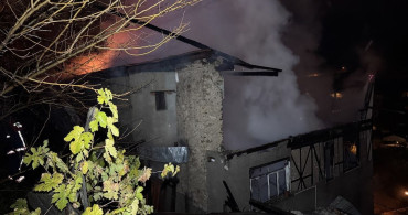 Safranbolu'daki Tarihi Konakta Yangın: İki İtfaiye Erinin Yaralandığı Olay