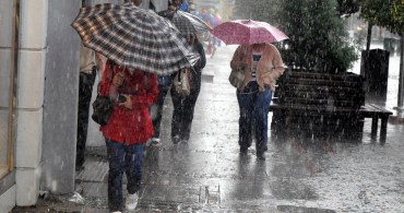 Sağanak yerini kar yağışına bırakıyor: Meteorolojiden uyarı geldi, işte güncel hava durumu raporu