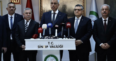 Sağlık Bakanı Memişoğlu Sinop'ta Ambulans ve Sağlık Hizmetleri Hakkında Bilgi Verdi