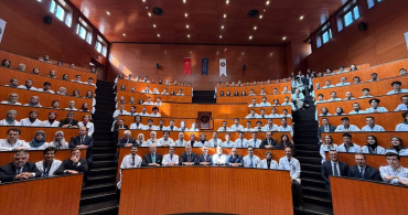 Sağlık Bakanı Memişoğlu, Tıp Bayramı'nda Gelecek Nesil Hekimlerle Buluştu