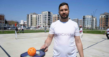 Sağlık Çalışanları Pickleball İle Hareketli Yaşamı Kutladı